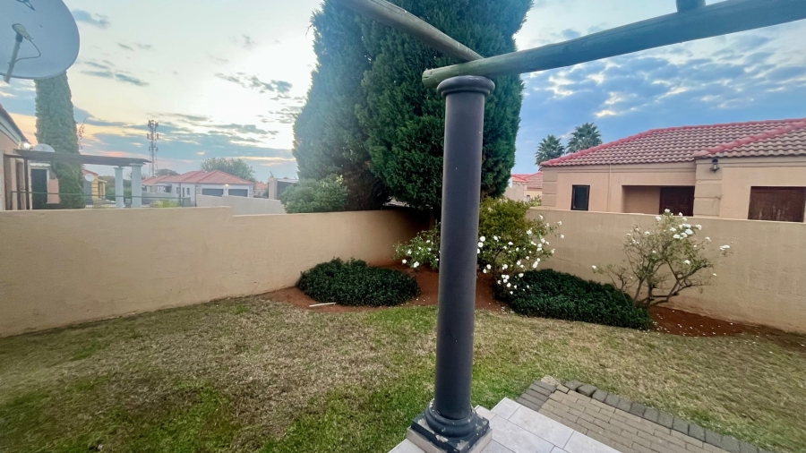 2 Bedroom Property for Sale in Flamwood North West